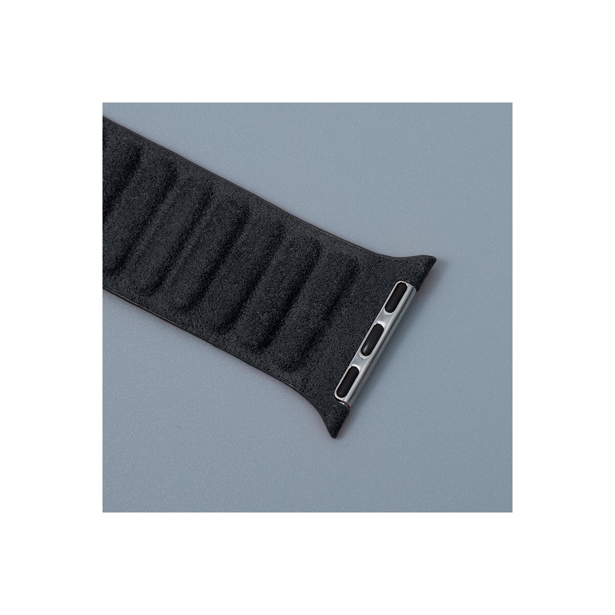 Guardline Alcantara Guardband für Apple Watch 44/45/46/49 mm – Schwarz – Bild 4